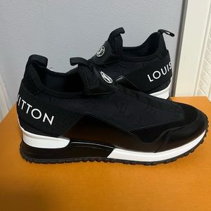 Louis Vuitton Run Away cloth trainers Size 6
